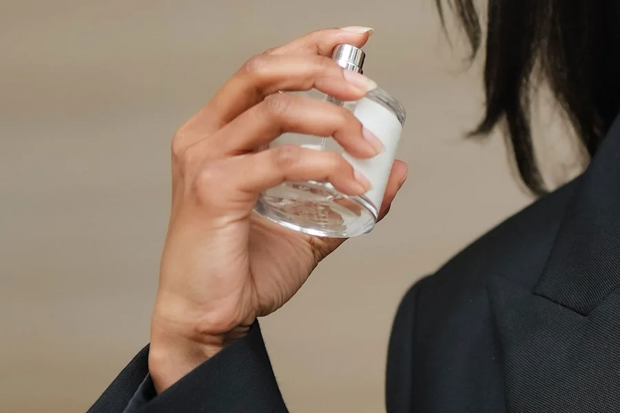 Exploring Metaphors for Perfume